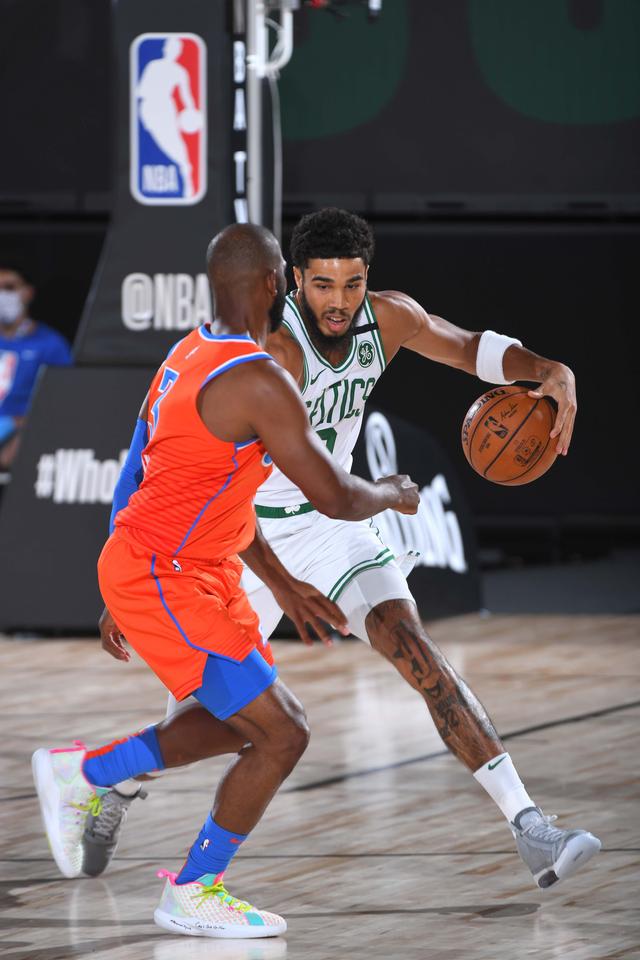 尽力了！大洛对位约基奇 17投12中零罚球高效空砍26分7板3助3帽.