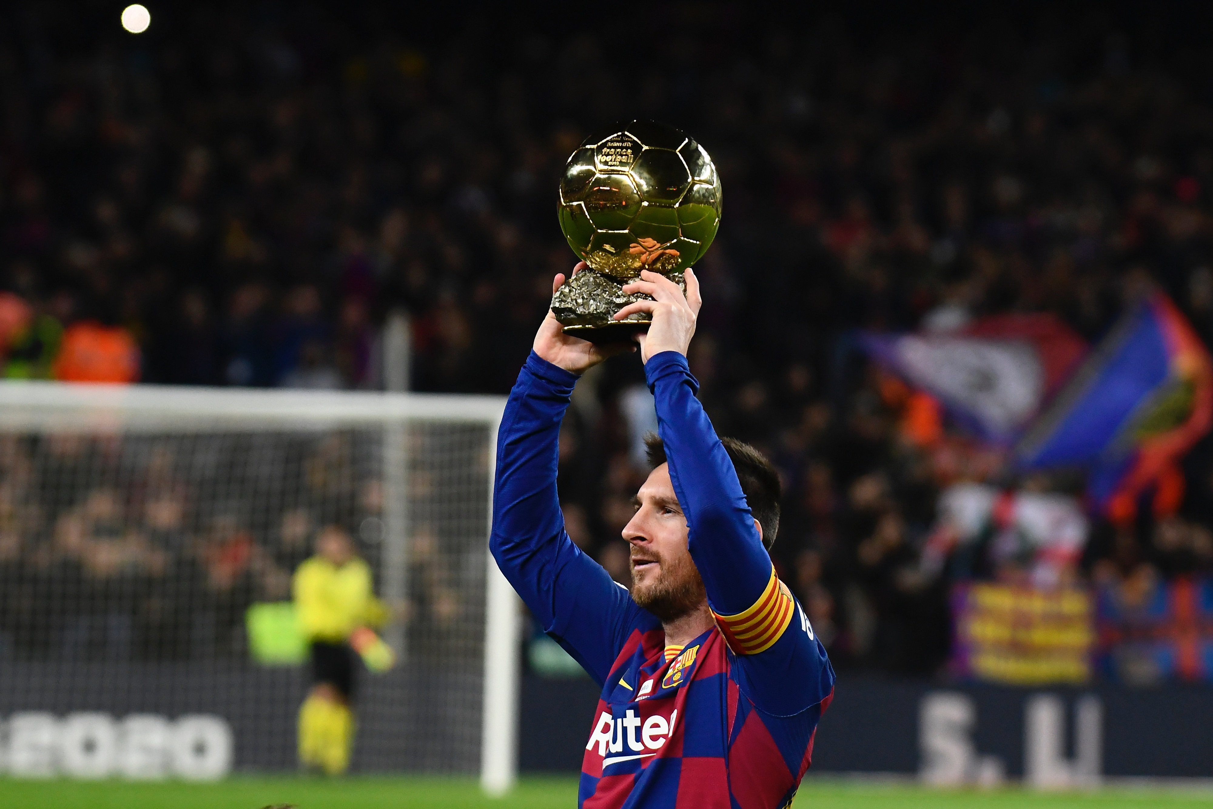 同地展现出 同地展现出