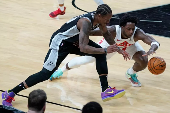 克里斯蒂亚 克里斯蒂亚